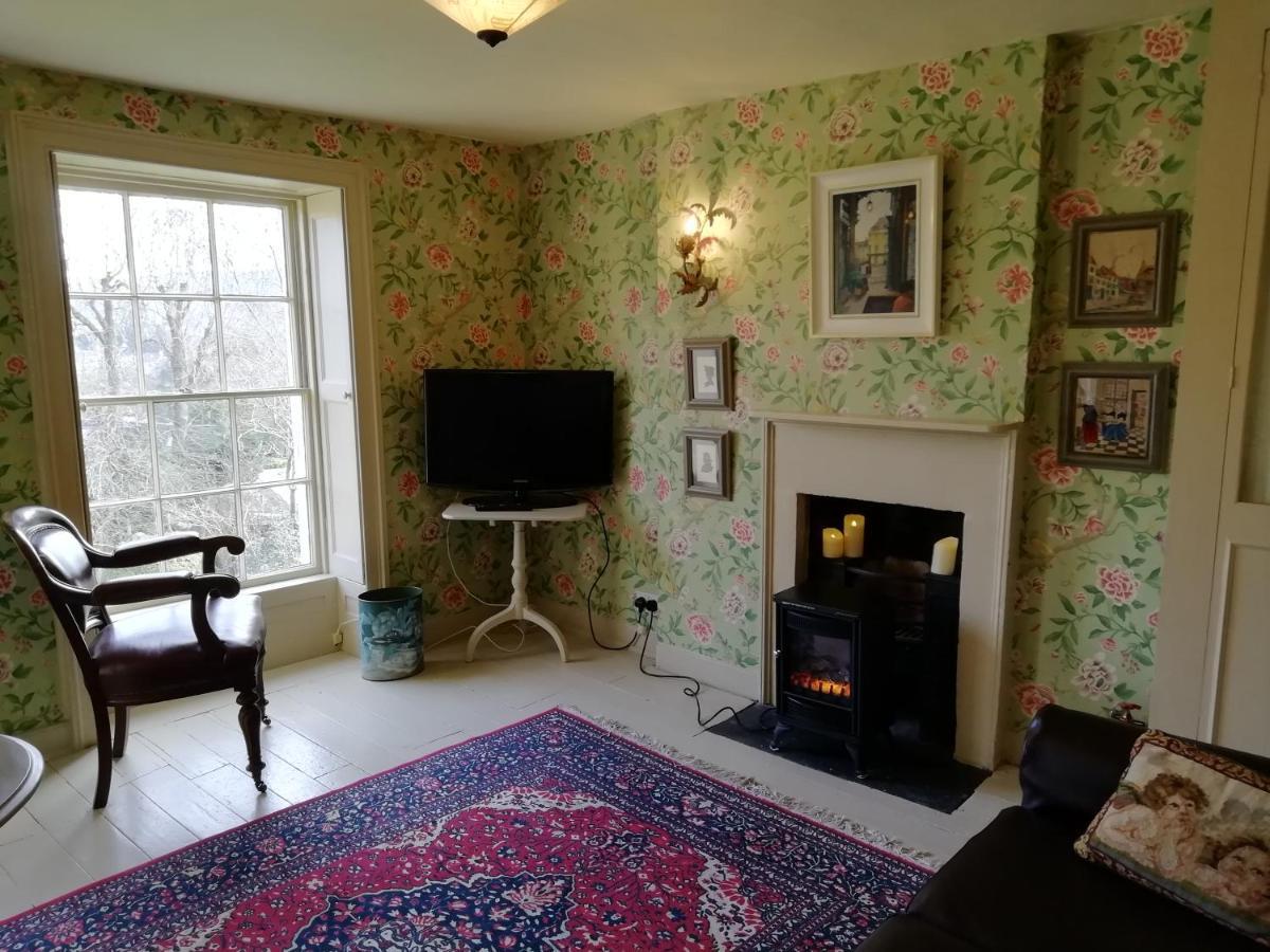 Dolphin House Bed & Breakfast Batheaston Exterior foto